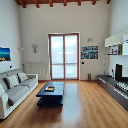 Iseolakerental - La Rocca Castro  外观 照片